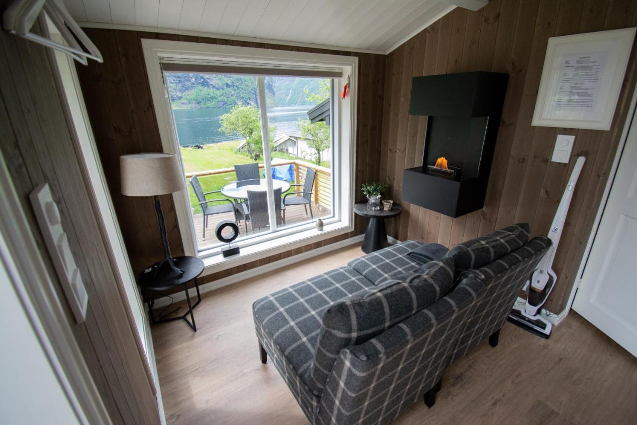 Grande Hytteutleige Og Camping Hotel Geiranger Exterior photo