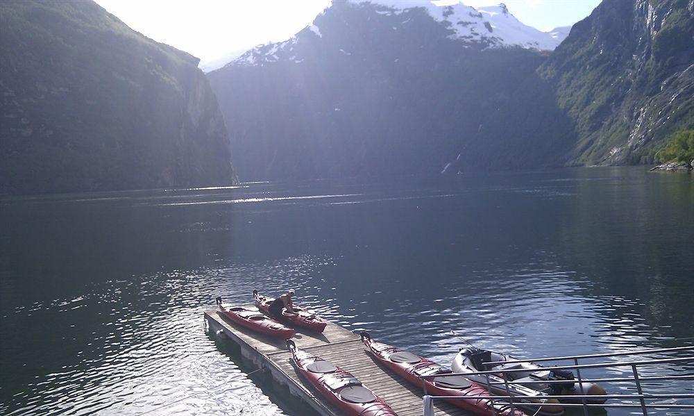 Grande Hytteutleige Og Camping Hotel Geiranger Exterior photo