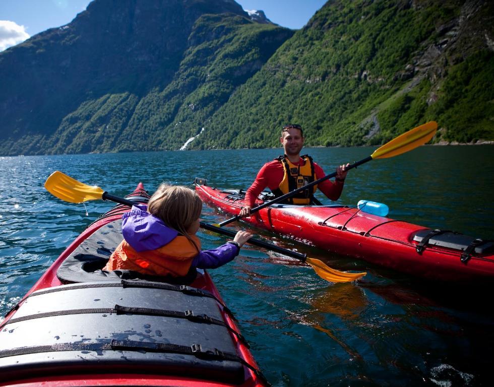 Grande Hytteutleige Og Camping Hotel Geiranger Exterior photo